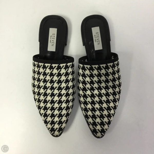 Shoes Flats By Steve Madden In Black & White, Size: 7 For Cheap - Image 4
